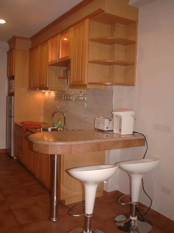 Apartments At View Talay Pattaya Exteriör bild