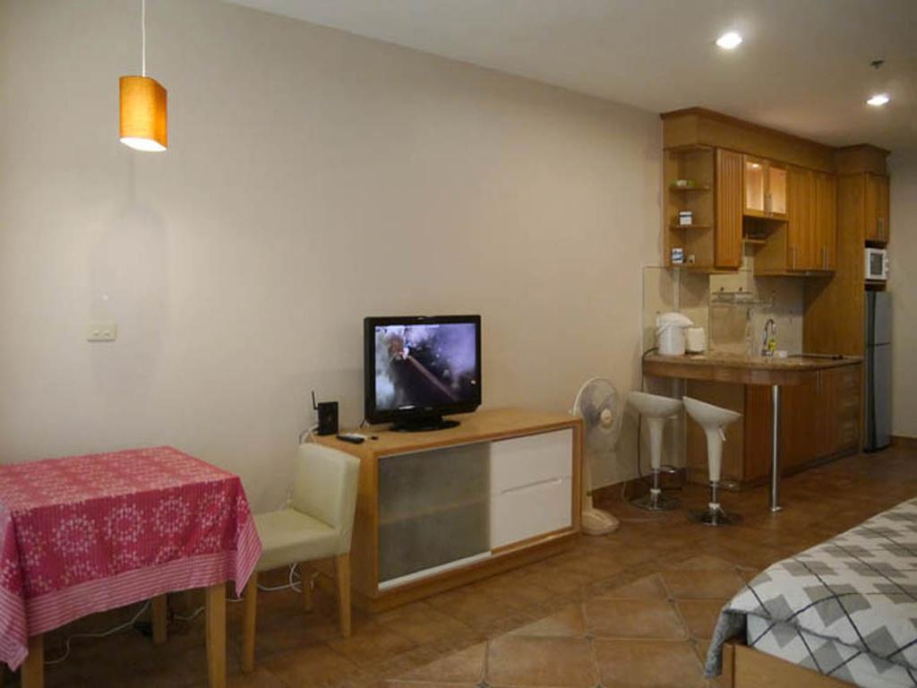 Apartments At View Talay Pattaya Exteriör bild