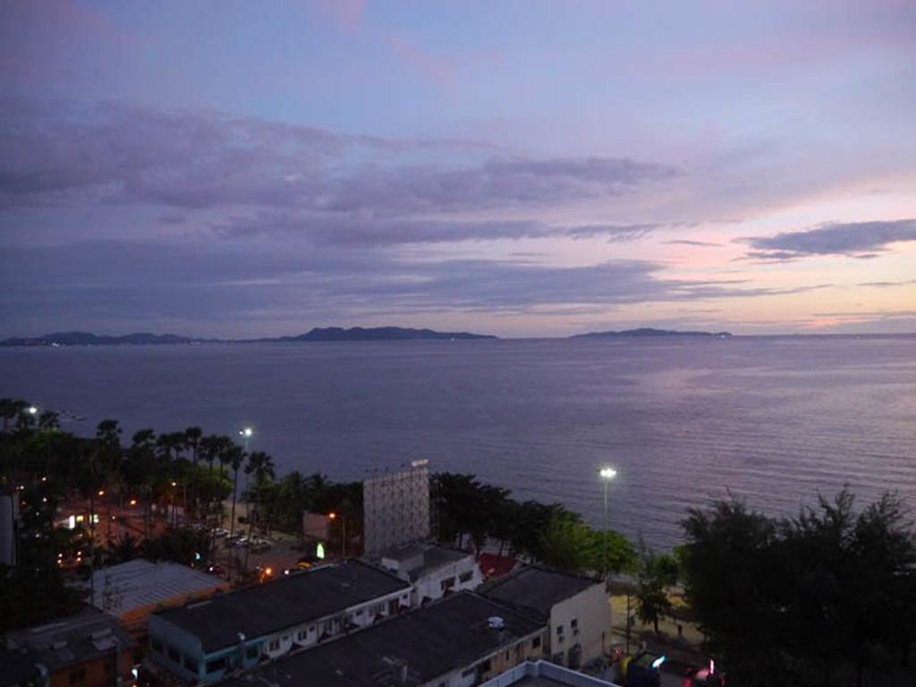 Apartments At View Talay Pattaya Exteriör bild