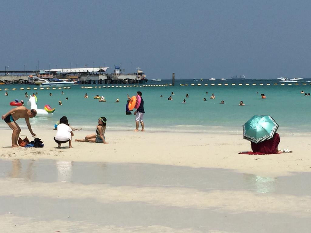 Apartments At View Talay Pattaya Exteriör bild